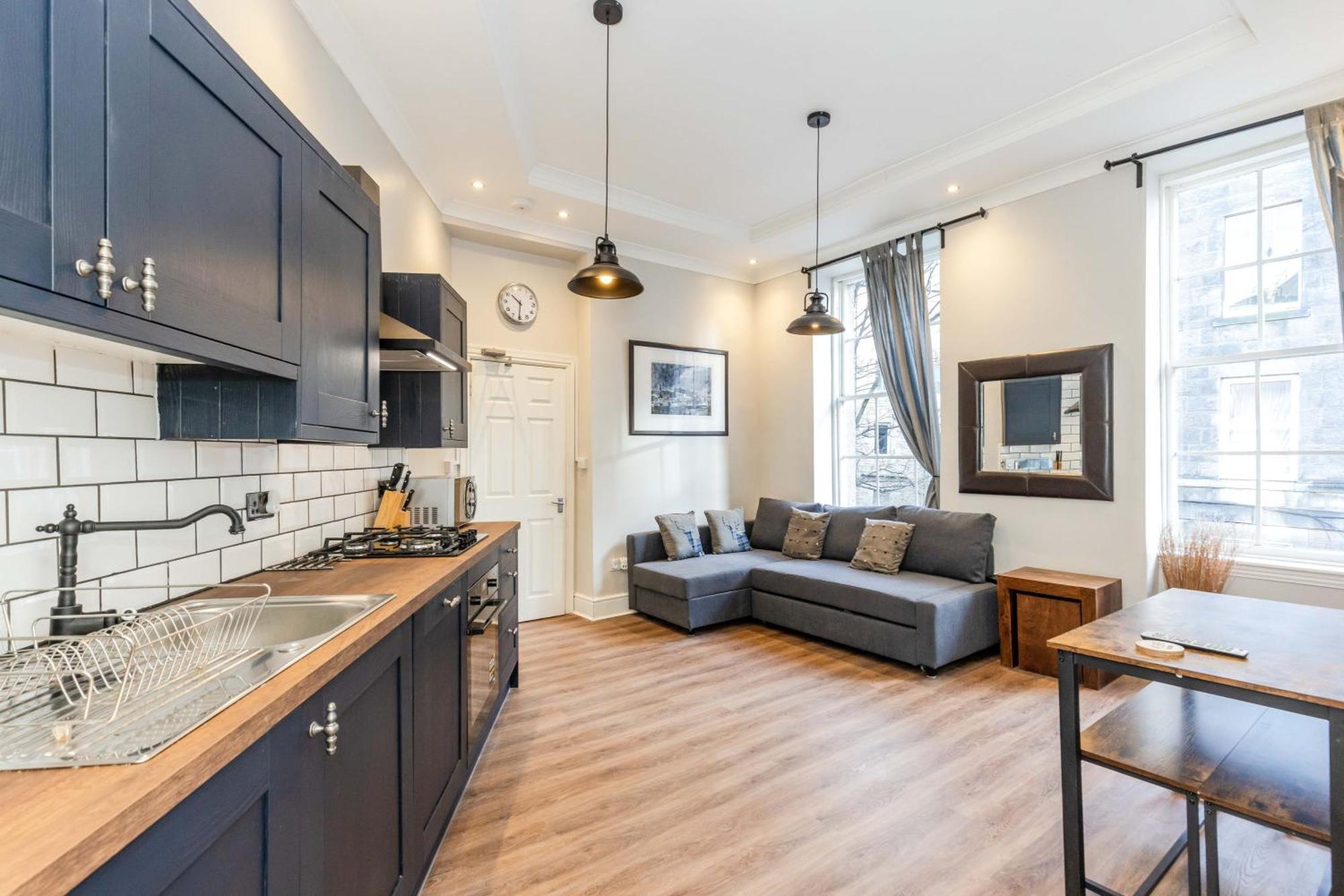 Traditional 3 Bedroom Quiet Duplex Flat By High St, Trams And Buses - Just 1-5 Miles To Centre Edinburgh Ngoại thất bức ảnh