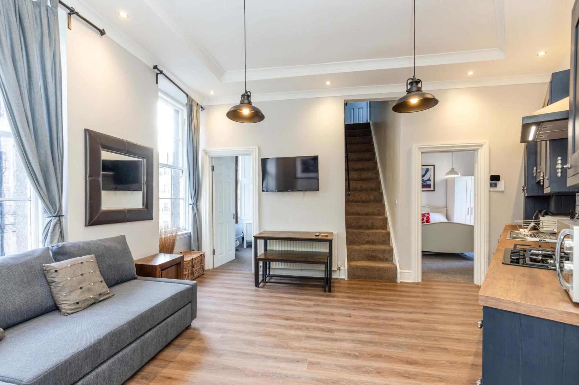 Traditional 3 Bedroom Quiet Duplex Flat By High St, Trams And Buses - Just 1-5 Miles To Centre Edinburgh Ngoại thất bức ảnh